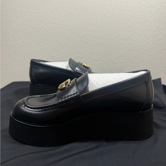 Gucci GG Platform Loafers - Picture 6 of 10